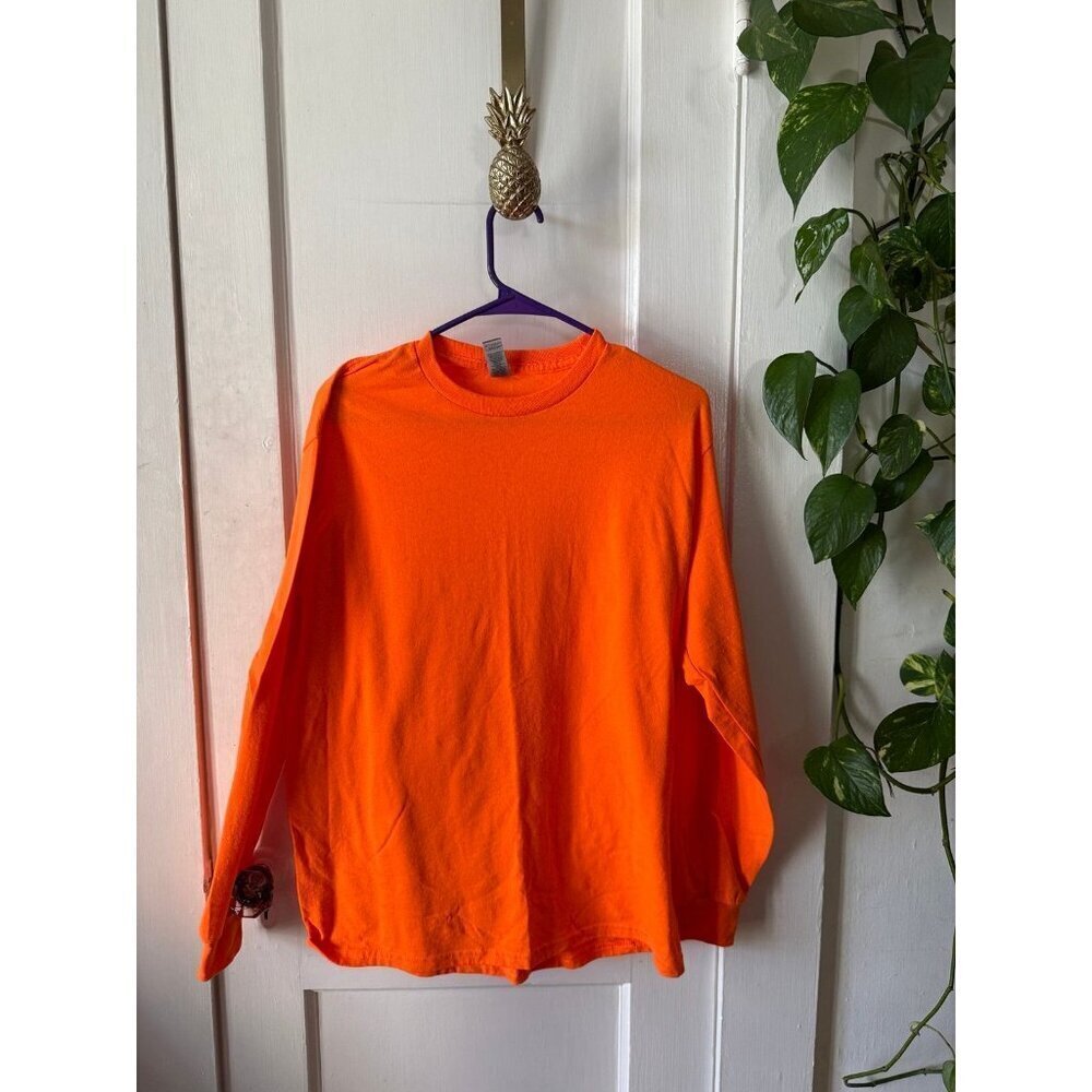 Gildan men’s size medium orange long sleeve shirt
